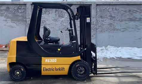 Rippa Group električni viličari u oblačnim skladišnim sustavima