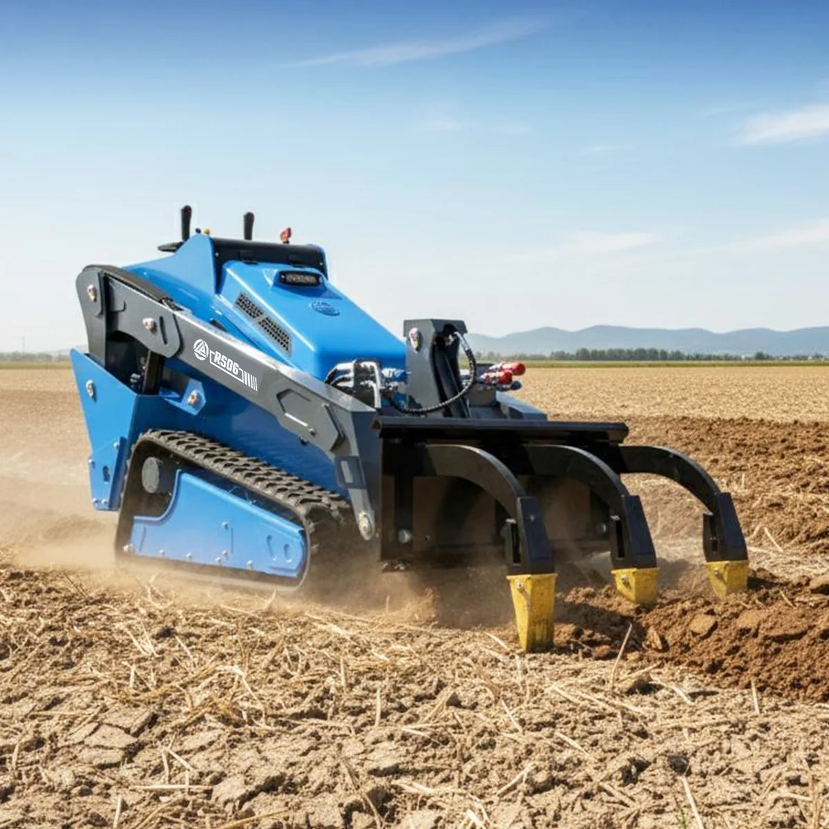 Compact Track Loader vs Skid Steer: What Are the Differences?